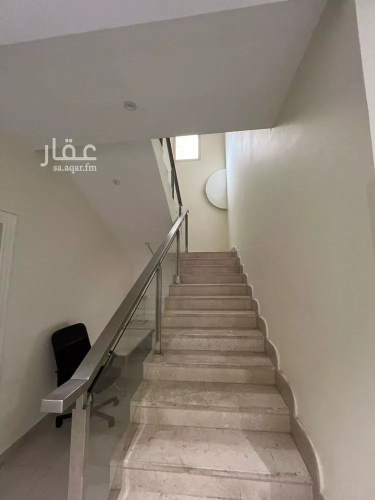فيلا للإيجار في شارع زيد الصنعاني, حي المروج, مدينة الرياض, منطقة الرياض صورة 2