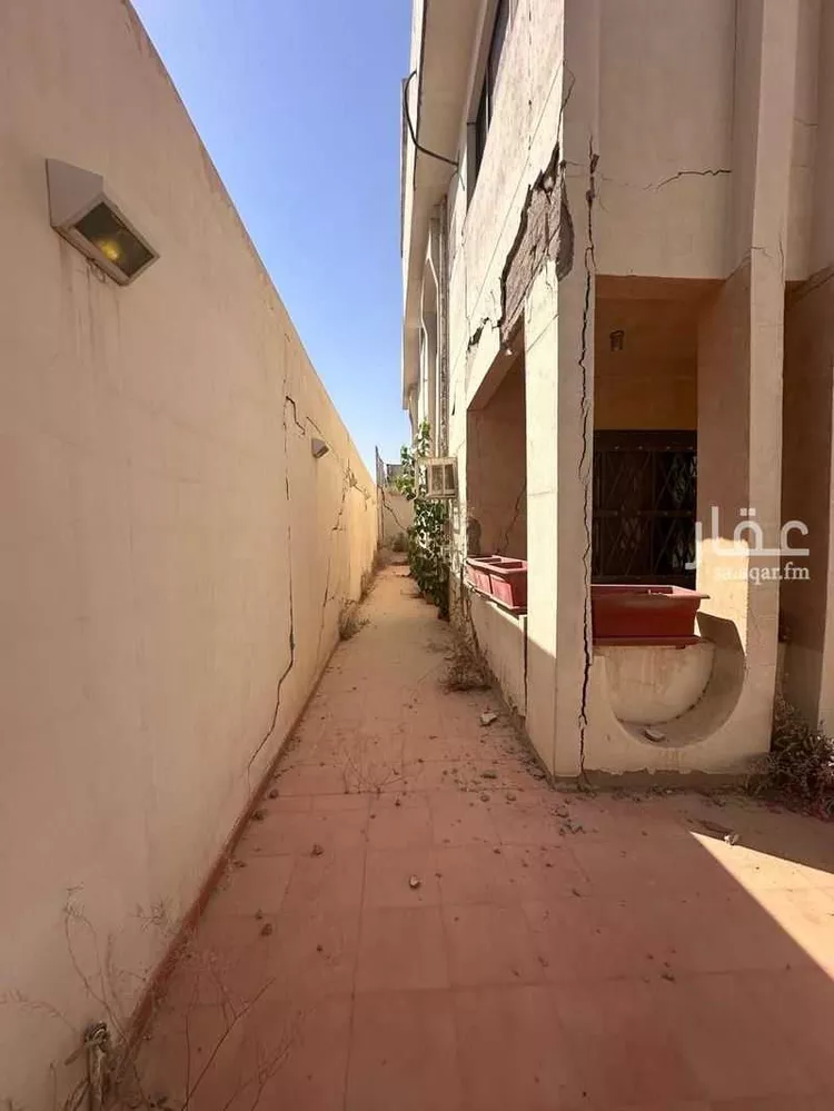 فيلا للبيع في شارع أبي شجاع بن محاسن, حي الملك فهد, مدينة الرياض, منطقة الرياض