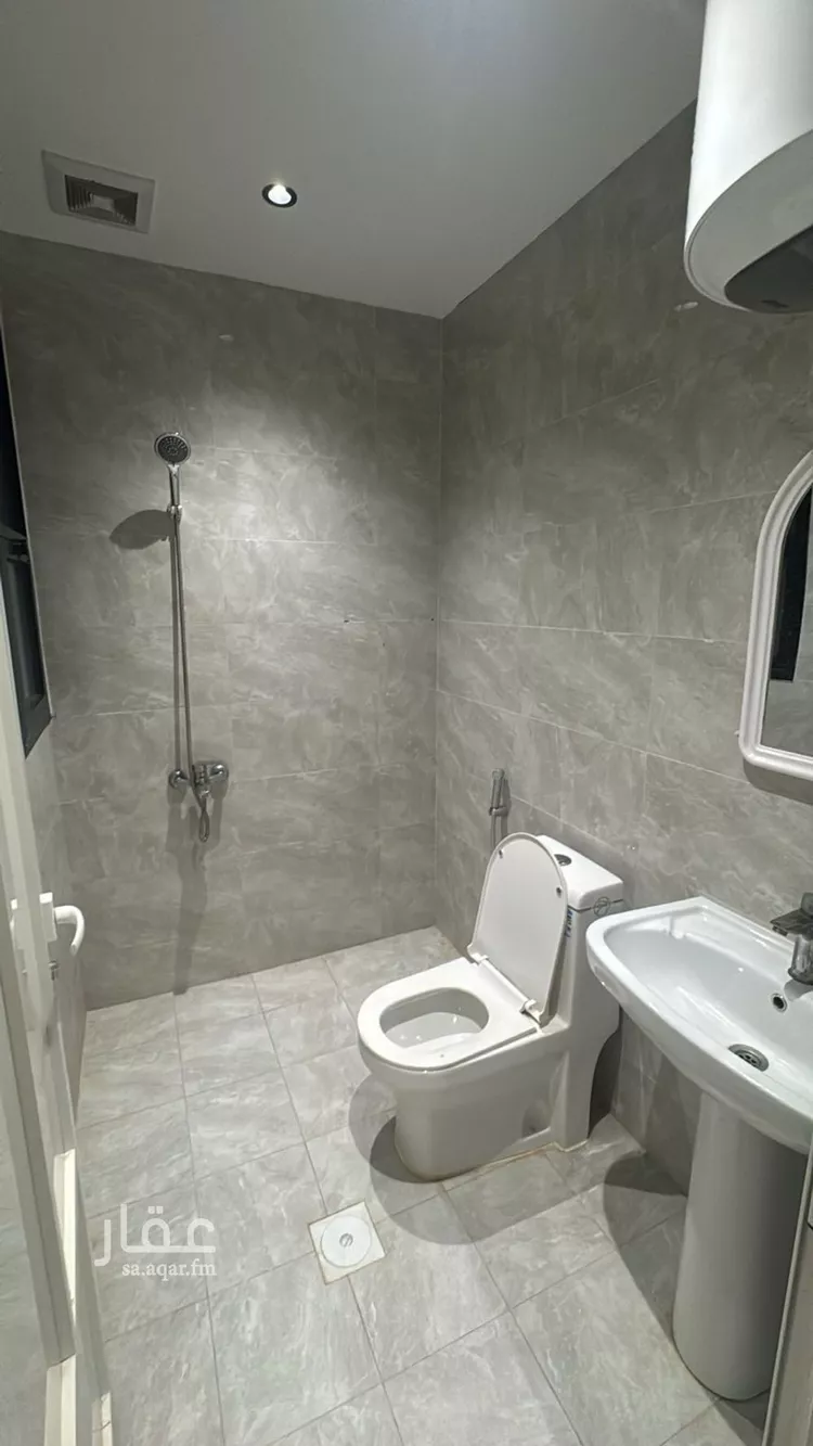 شقة للإيجار في شارع القليب, حي الضباب, مدينة الدمام, المنطقة الشرقية