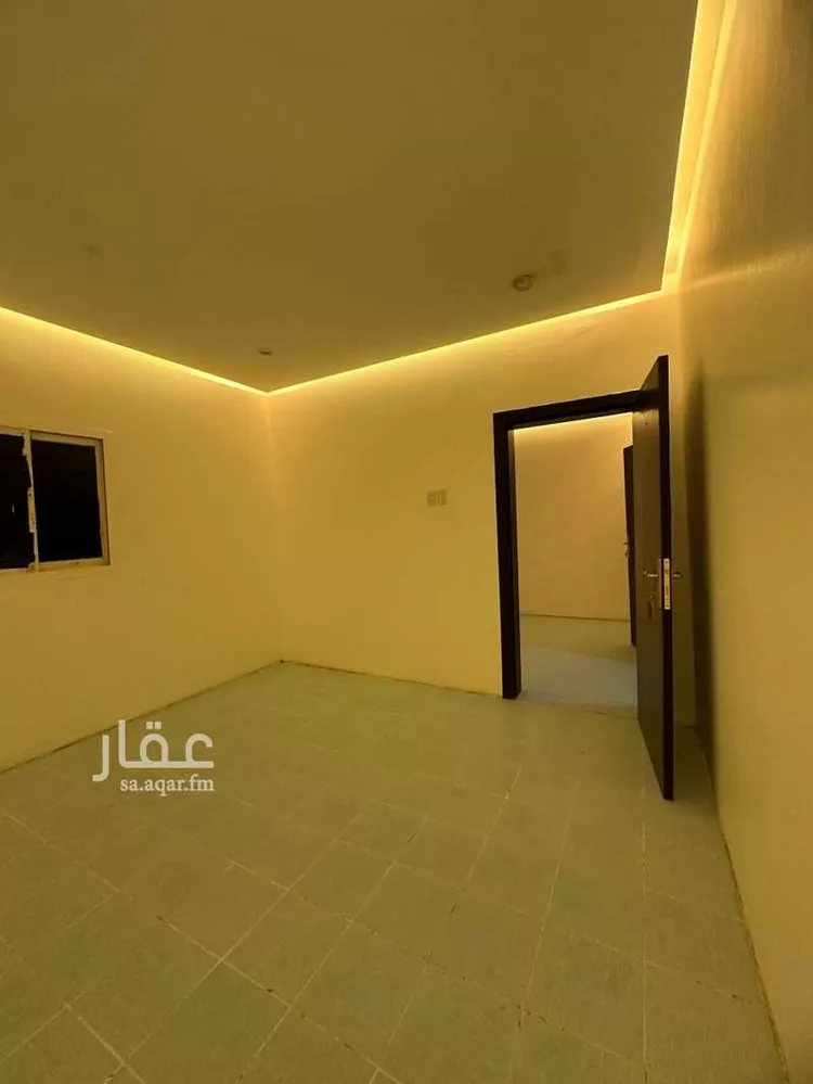 شقة للإيجار في شارع الامير سعودبن نايف , حي العزيزية, مدينة النعيريه, المنطقة الشرقية
