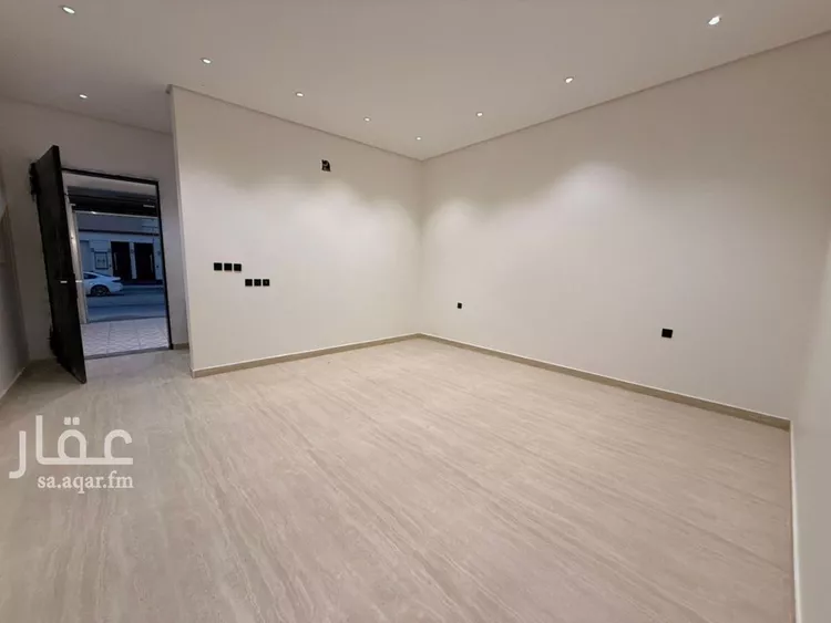 دور للبيع في شارع رهوان, حي بدر, مدينة الرياض, منطقة الرياض صورة 5