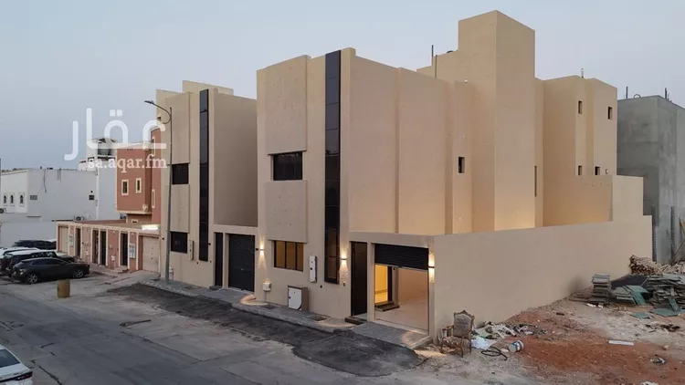 فيلا للبيع في شارع الشيخ عبدالله بن عبداللطيف ال شيخ, حي ظهرة العودة شرق, مدينة الدرعية, منطقة الرياض