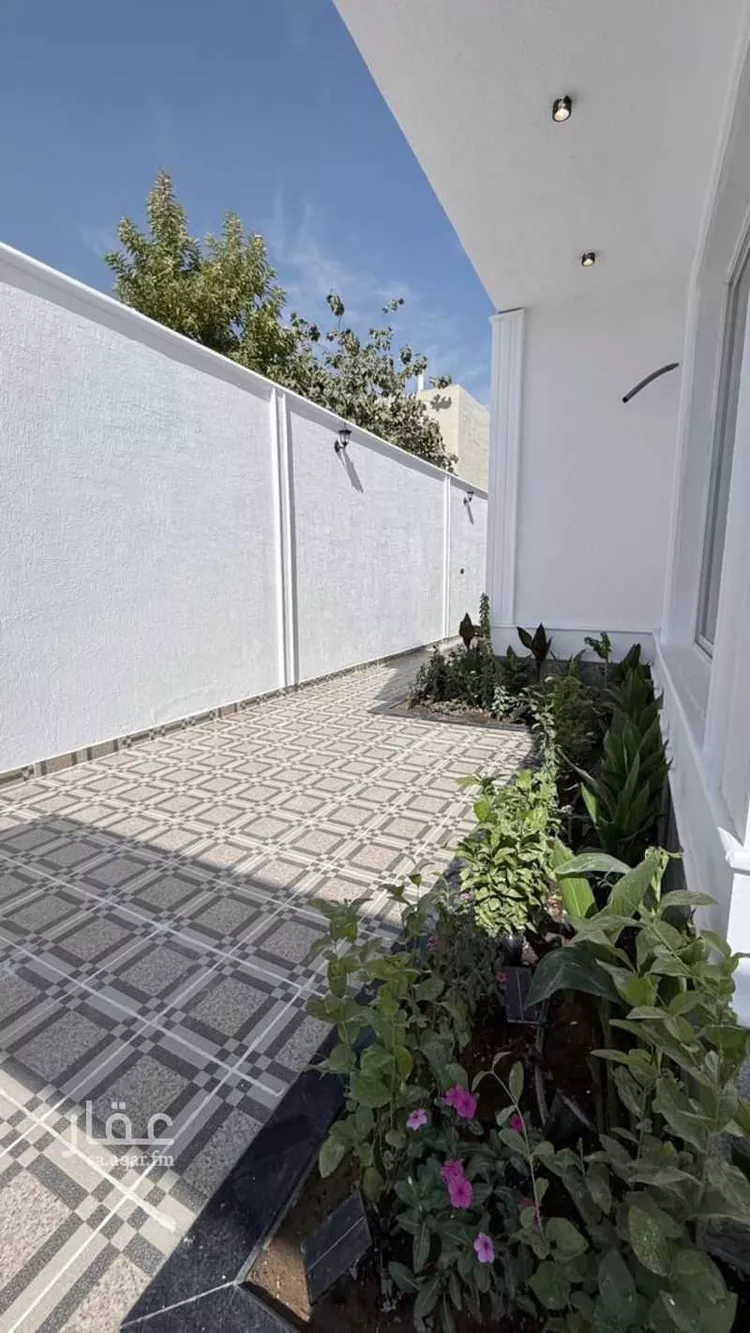 دور للبيع في شارع عثمان بن سليمان, حي المهدية, مدينة الرياض, منطقة الرياض صورة 3