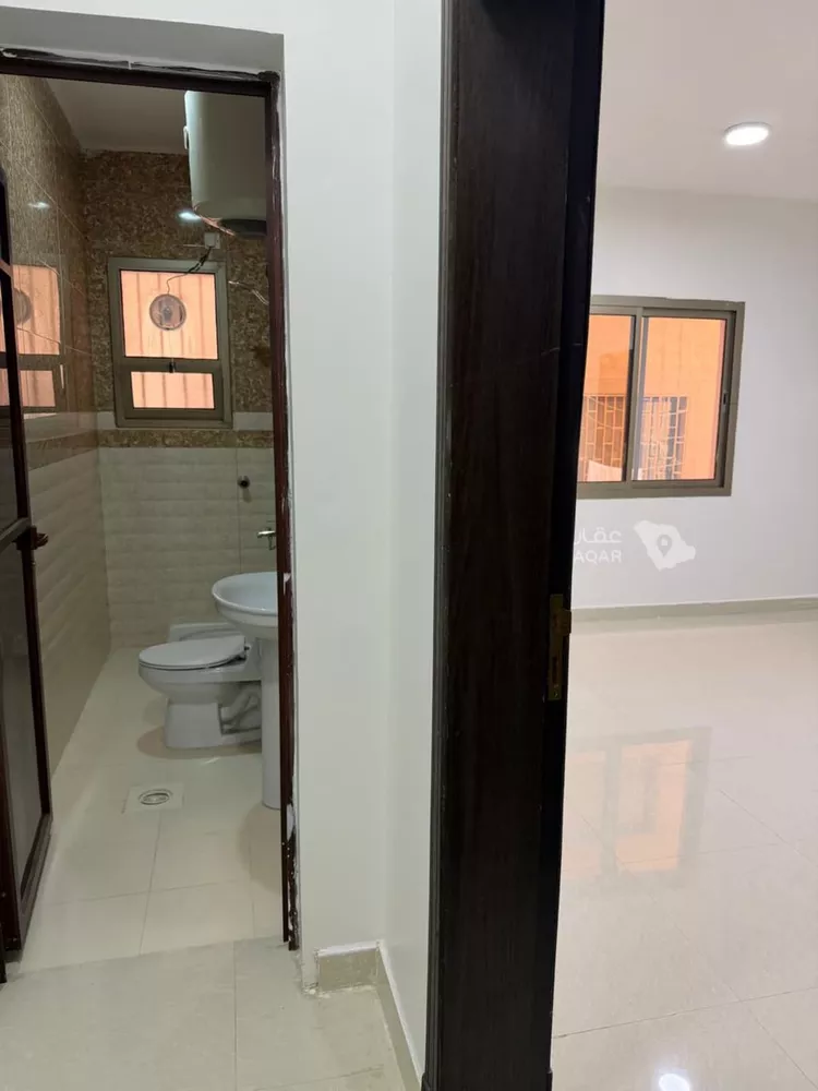شقة للإيجار في شارع جبل شدقم, حي الحمراء, مدينة الخبر, المنطقة الشرقية