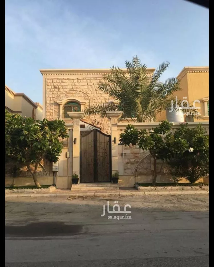 فيلا للبيع في شارع عاصم ابن الحصين, حي الشاطئ الشرقي, مدينة الدمام, المنطقة الشرقية