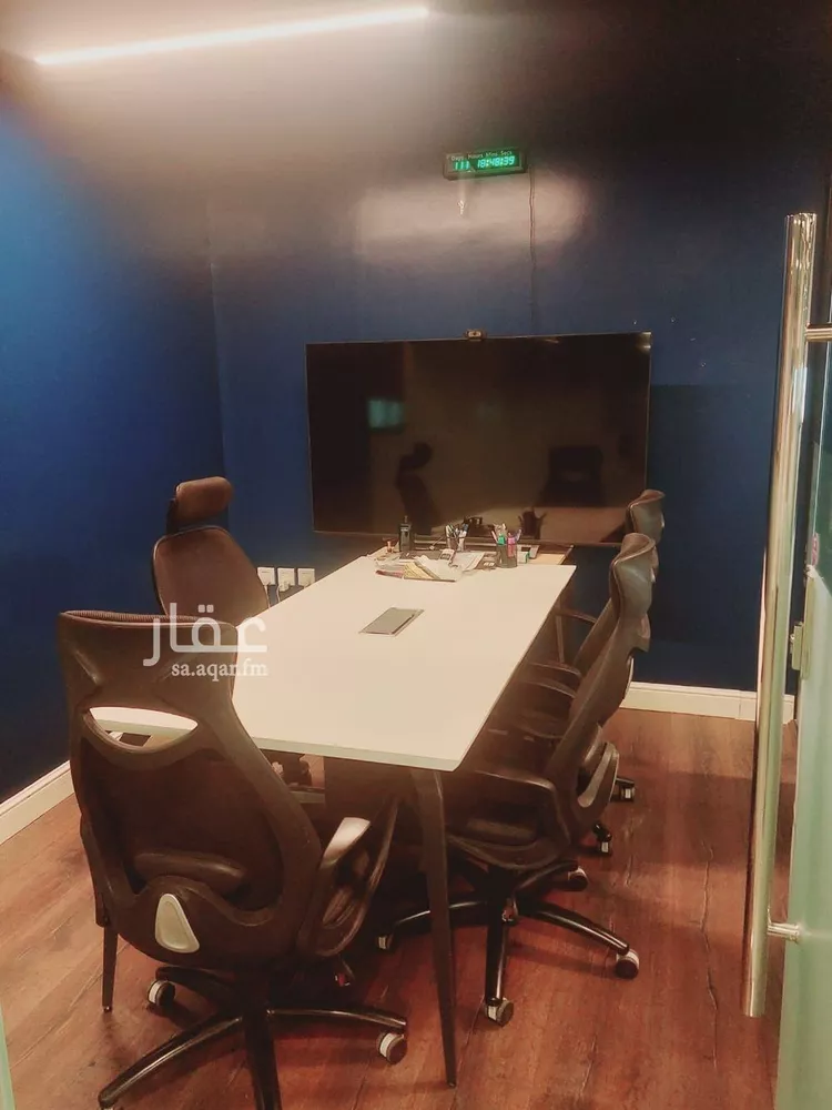 مكتب تجاري للإيجار في شارع الملك عبدالله ابن عبدالعزيز سعود, حي الملك فهد, مدينة الرياض, منطقة الرياض صورة 5