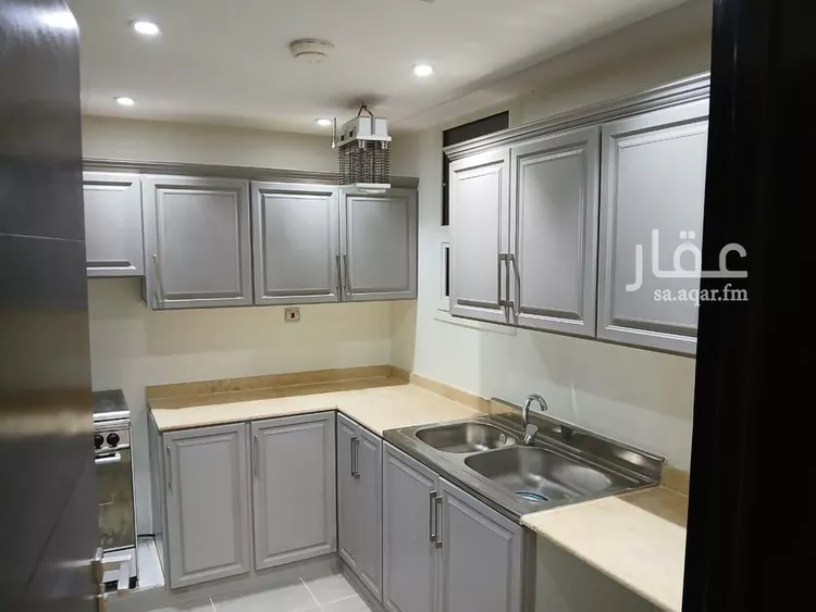 عمارة للإيجار في شارع عبدالله بن مرخان, حي قرطبة, مدينة الرياض, منطقة الرياض صورة 4