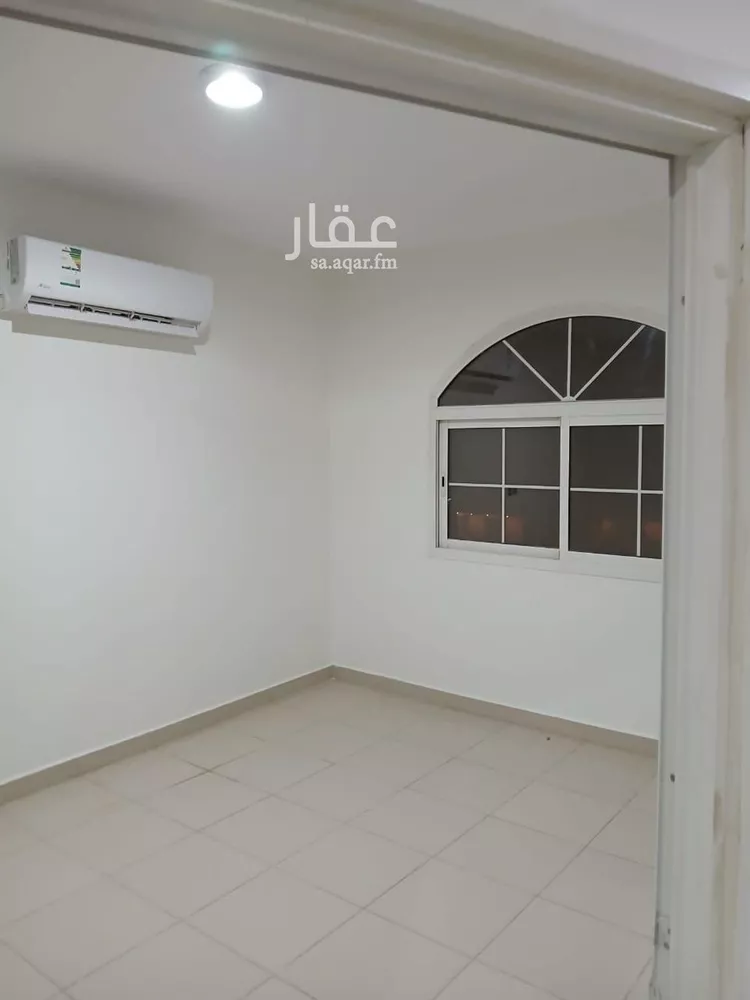 عمارة للإيجار في شارع عبدالله بن مرخان, حي قرطبة, مدينة الرياض, منطقة الرياض