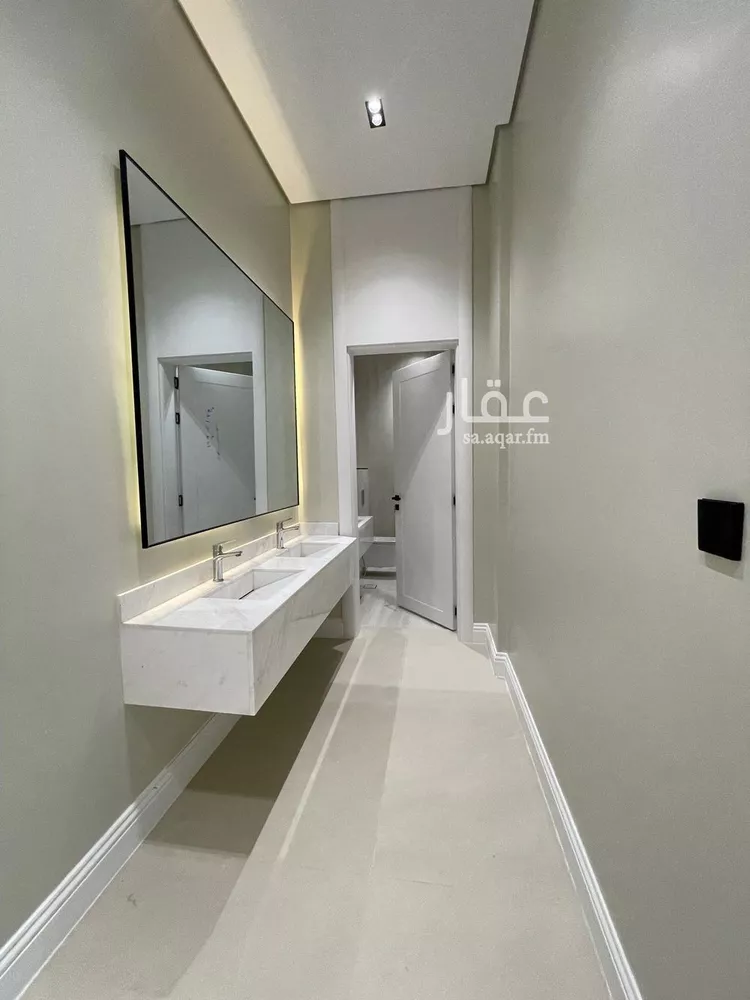 Floor for Sale in Riyadh Umm Al Hamam Al Gharbi