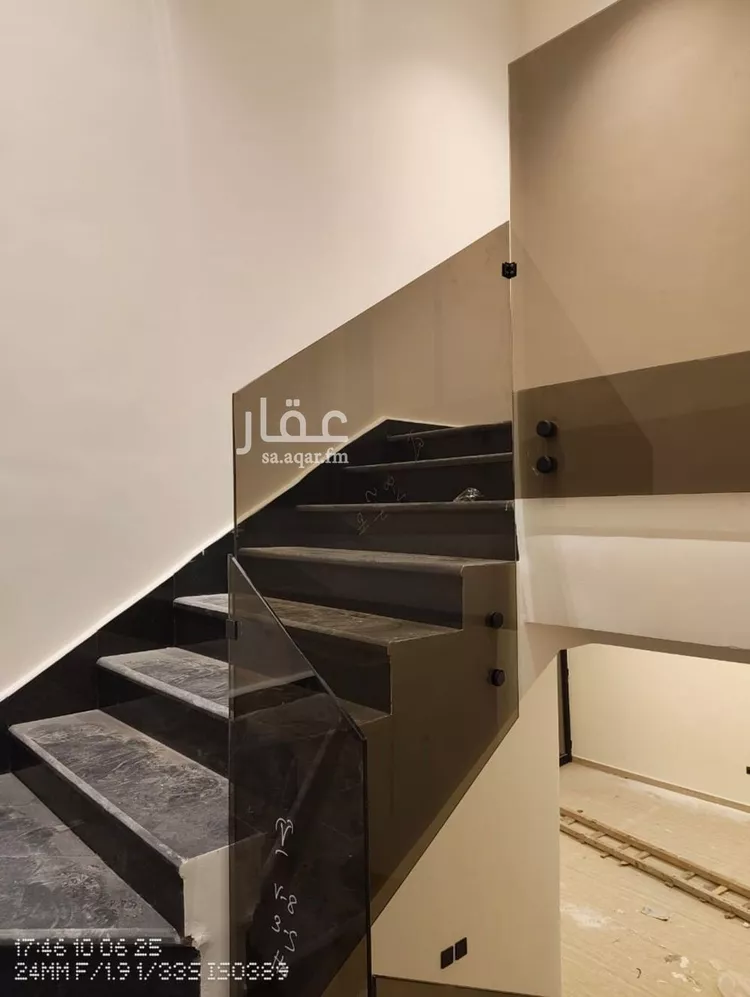 فيلا للبيع في شارع صالح المحمود, حي السويدي الغربي, مدينة الرياض, منطقة الرياض صورة 4