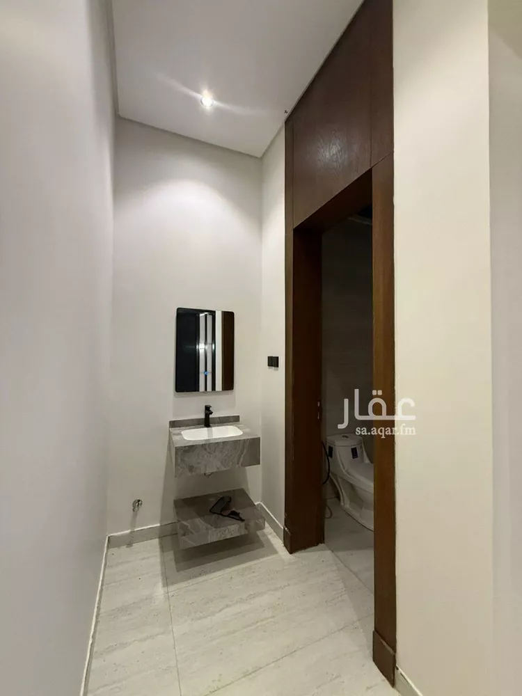 فيلا للبيع في شارع عبيدالله بن أبي الفرج, حي السويدي, مدينة الرياض, منطقة الرياض 10
