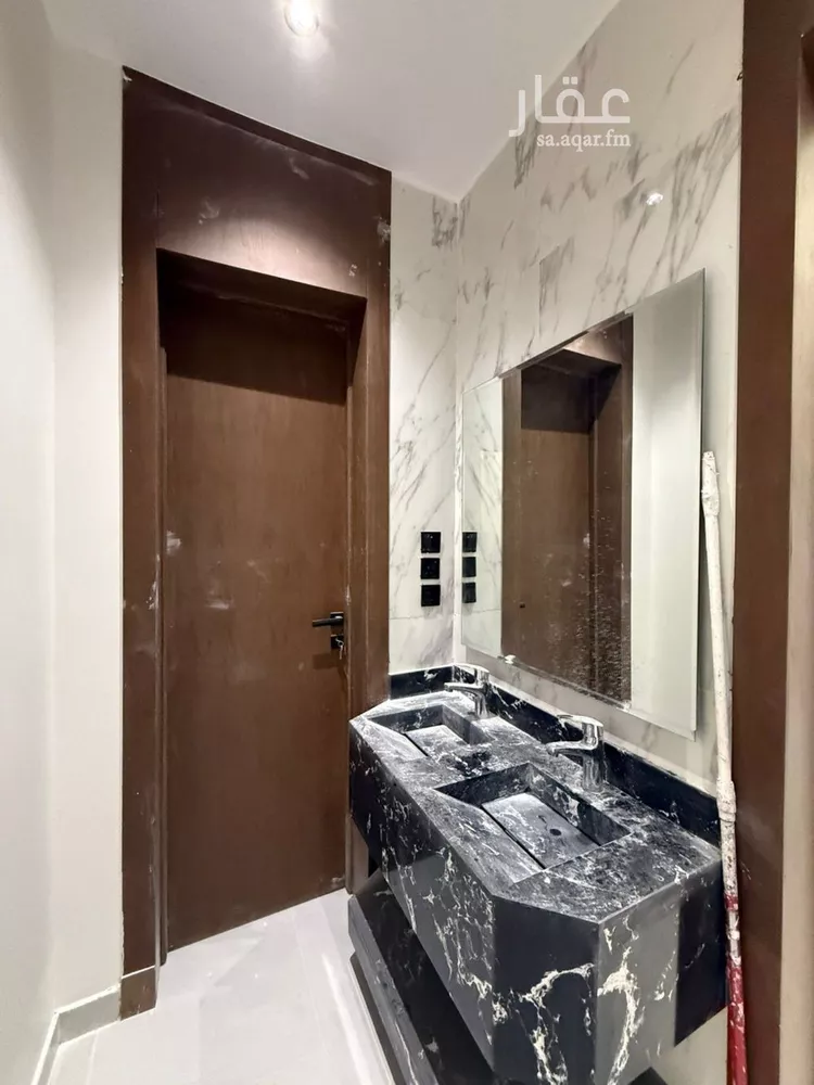 Floor for Sale in Riyadh Tuwaiq 7