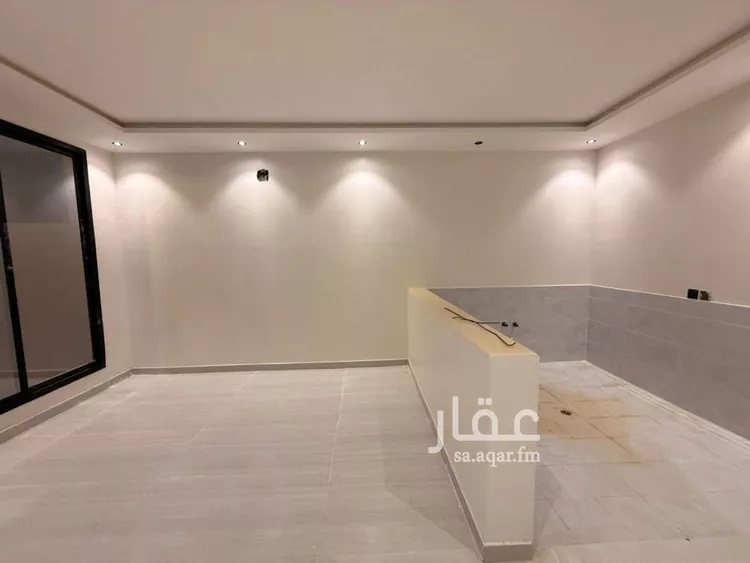 فيلا للبيع في شارع عبدالرحمن ابن مقبل, حي عكاظ, مدينة الرياض, منطقة الرياض صورة 4