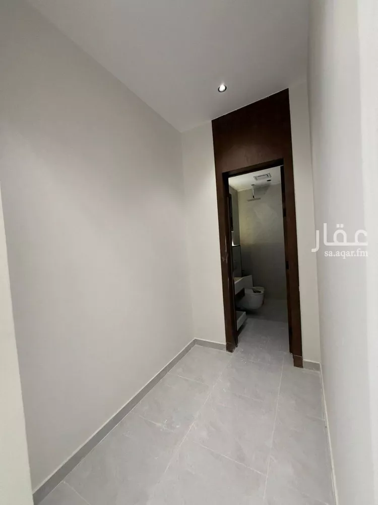 Floor for Sale in Riyadh Tuwaiq 16