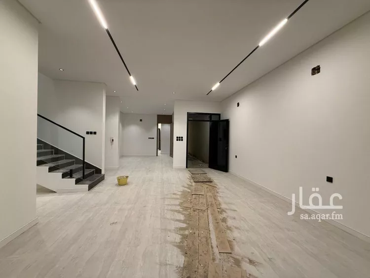 فيلا للبيع في شارع زين الدين أبي الفتح, حي السويدي, مدينة الرياض, منطقة الرياض صورة 3