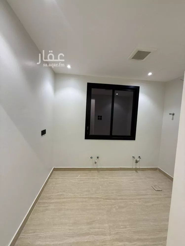 Floor for Sale in Riyadh Tuwaiq 14