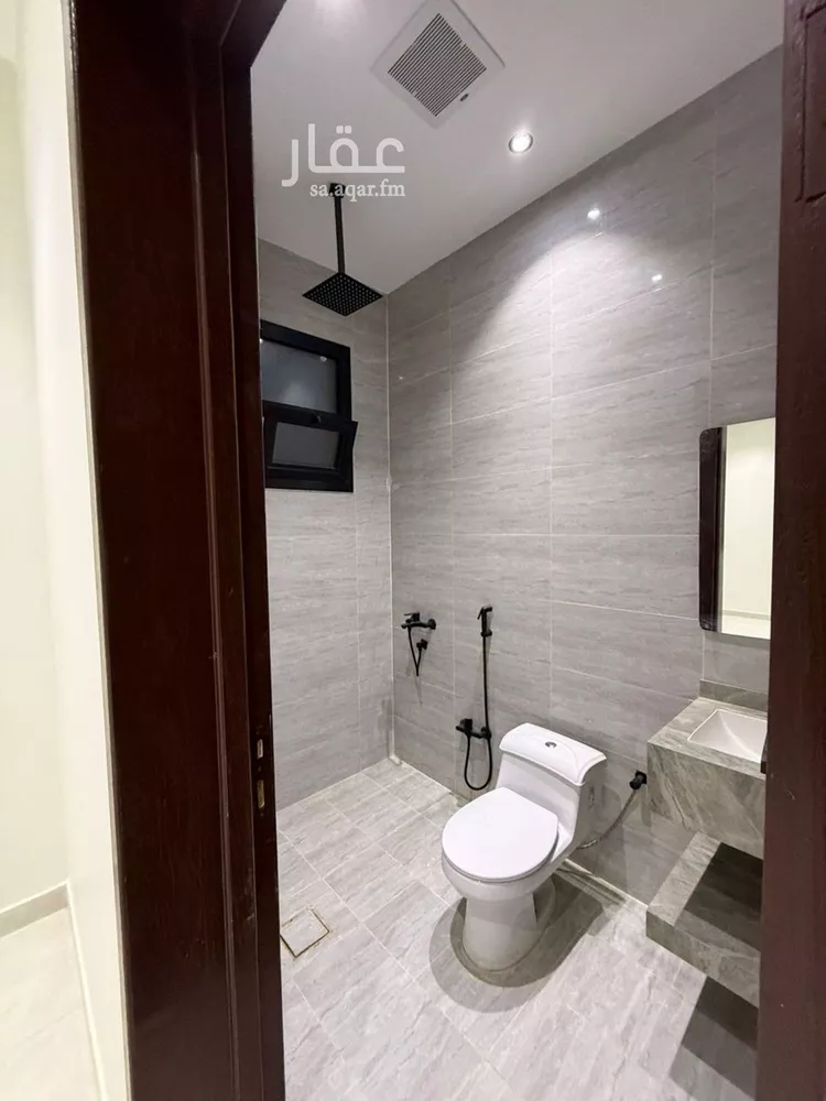Floor for Sale in Riyadh Dahiat Namar 20