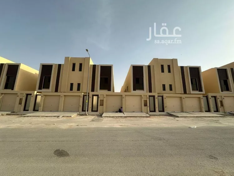 دور للبيع في شارع أحمد بن محمد البغدادي, حي عكاظ, مدينة الرياض, منطقة الرياض