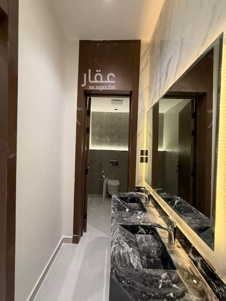 Floor for Sale in Riyadh Tuwaiq 17