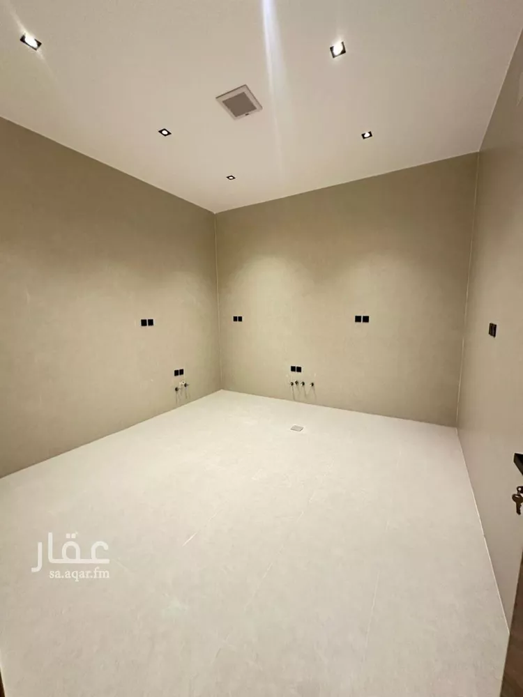 Floor for Sale in Al Muzahimiyah Al Hozaimiyah 13