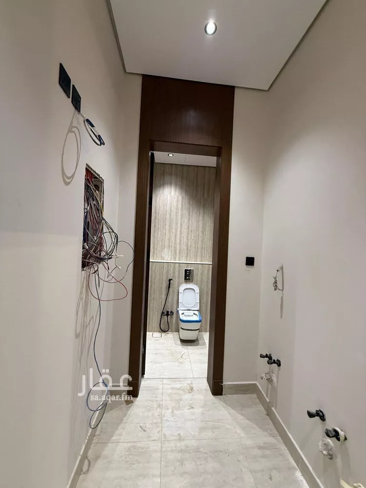 Floor for Sale in Riyadh Az Zahrah 12