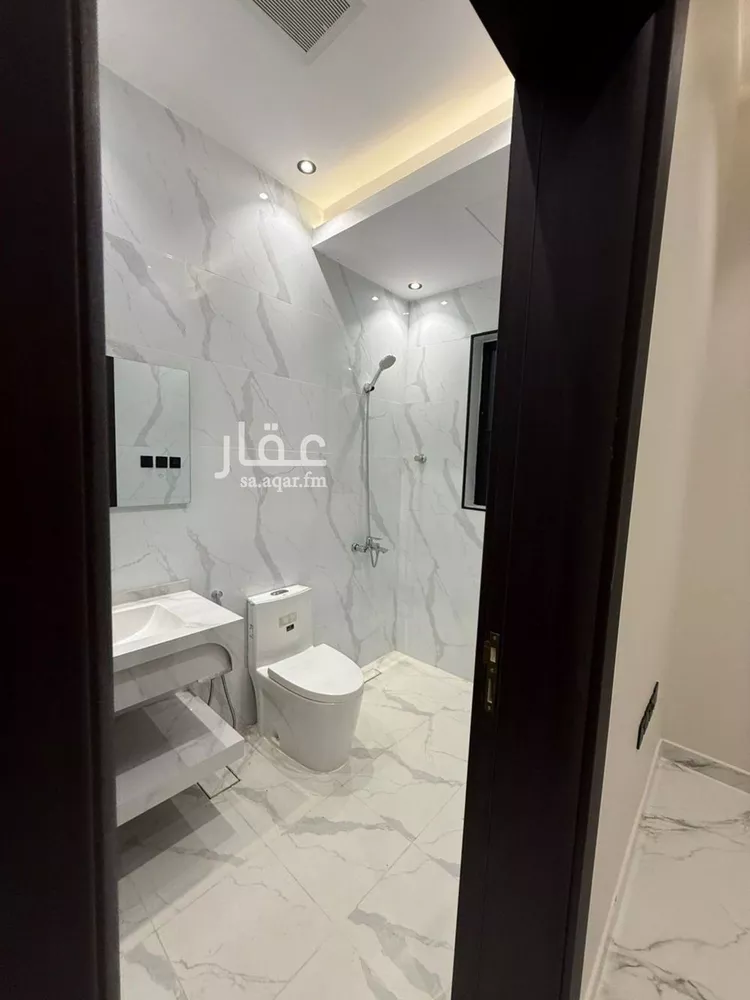 دور للبيع في شارع حريملاء, حي السويدي, مدينة الرياض, منطقة الرياض 11