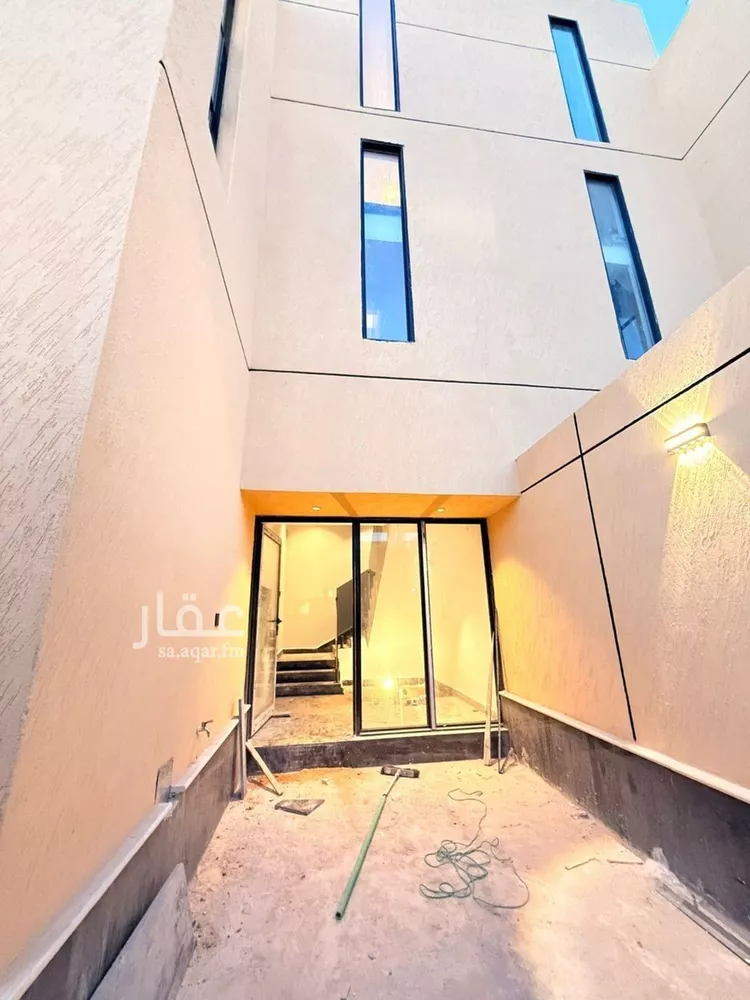 دور للبيع في شارع زين الدين أبي الفتح, حي السويدي, مدينة الرياض, منطقة الرياض 11