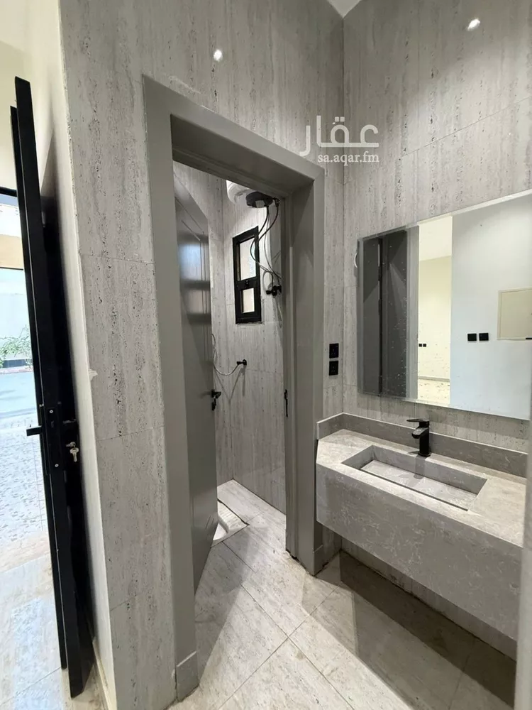 Villa for Sale in Riyadh Tuwaiq 14