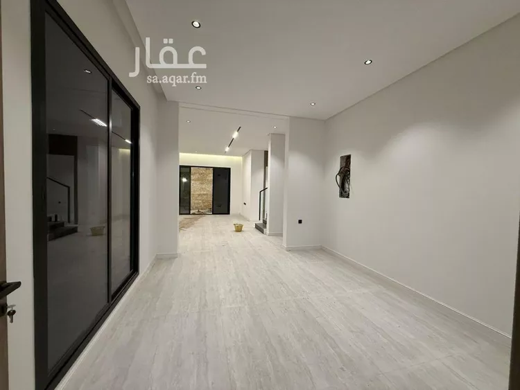 فيلا للبيع في شارع زين الدين أبي الفتح, حي السويدي, مدينة الرياض, منطقة الرياض صورة 4