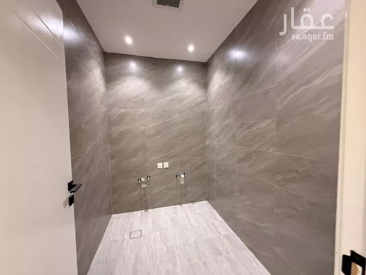 فيلا للبيع في شارع الشيخ إسحاق بن عبدالرحمن بن حسن, حي الزهرة, مدينة الرياض, منطقة الرياض 7