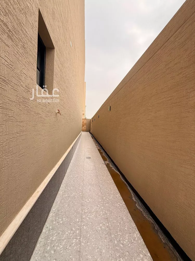 فيلا للبيع في شارع مارد, حي ظهرة لبن, مدينة الرياض, منطقة الرياض 25