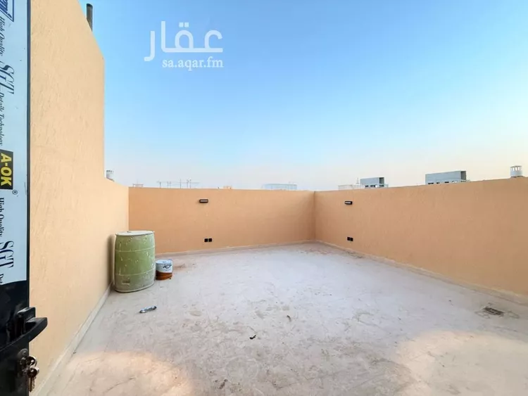 دور للبيع في شارع زين الدين أبي الفتح, حي السويدي, مدينة الرياض, منطقة الرياض 12