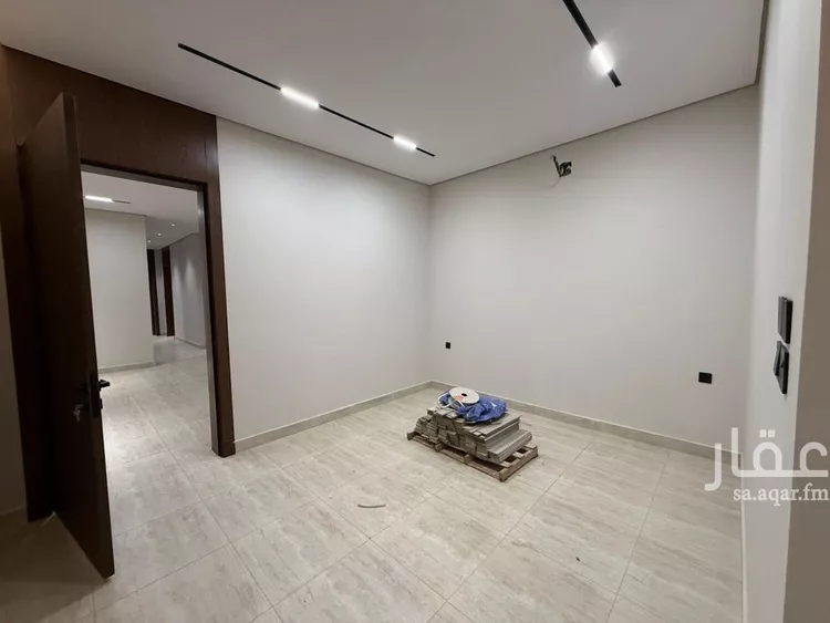 Floor for Sale in Riyadh Az Zahrah 9