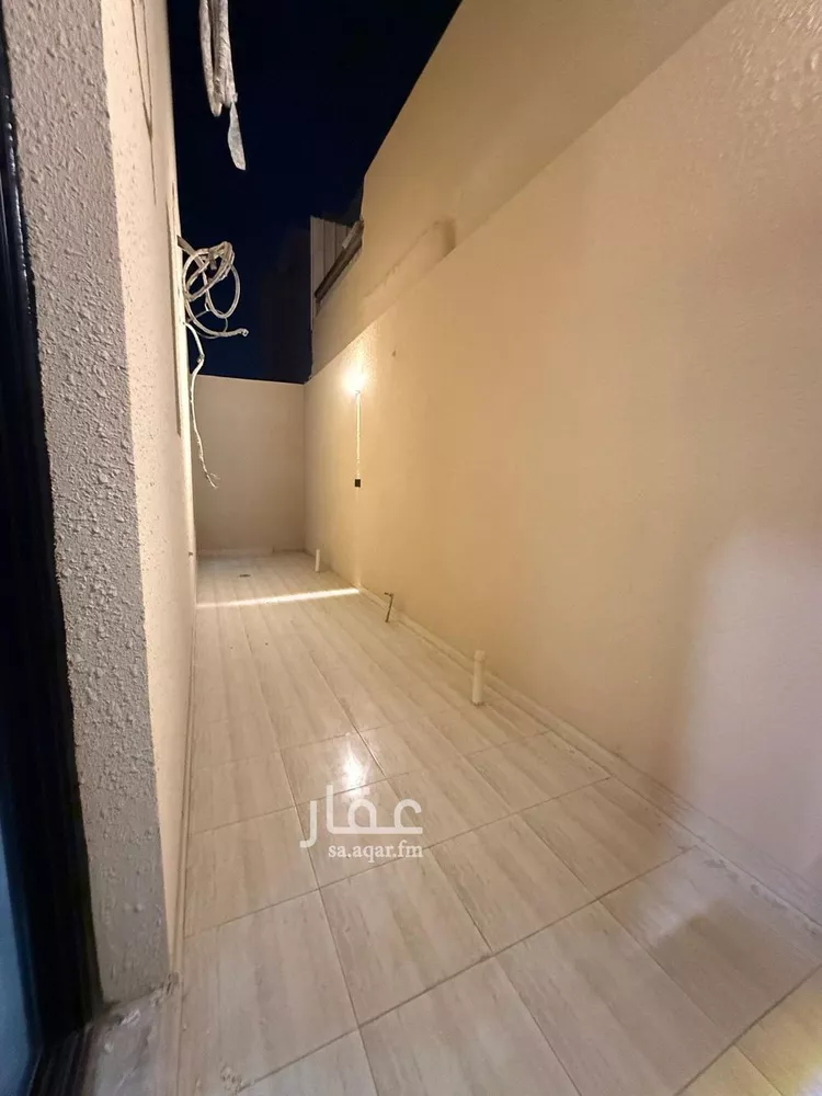 Floor for Sale in Riyadh Az Zahrah 13