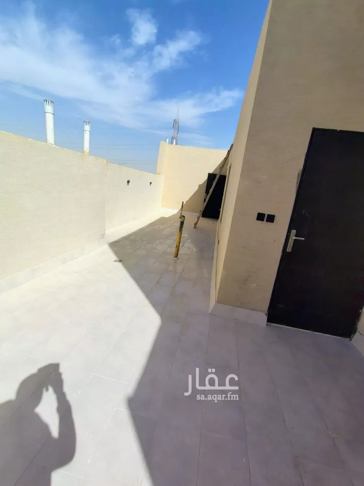 Floor for Sale in Riyadh Okaz