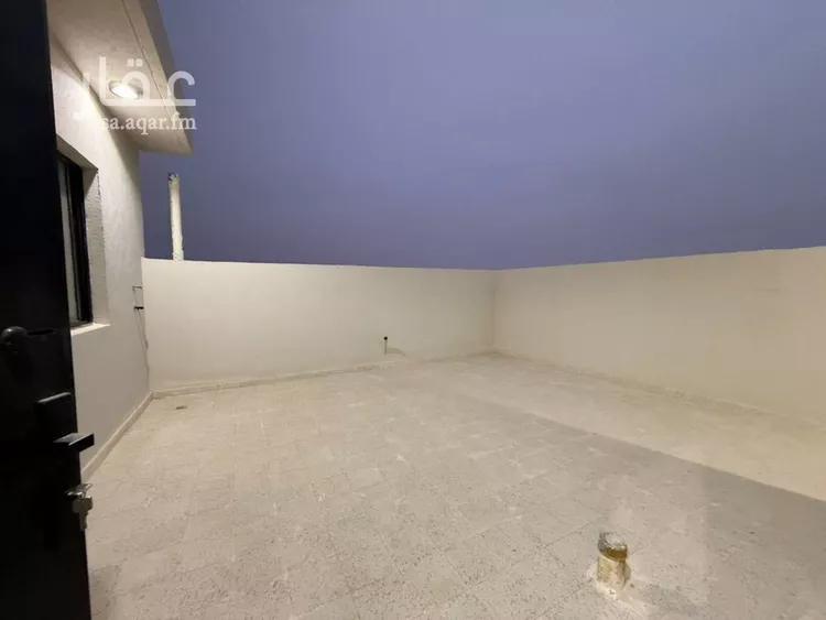 Floor for Sale in Riyadh Dahiat Namar 17