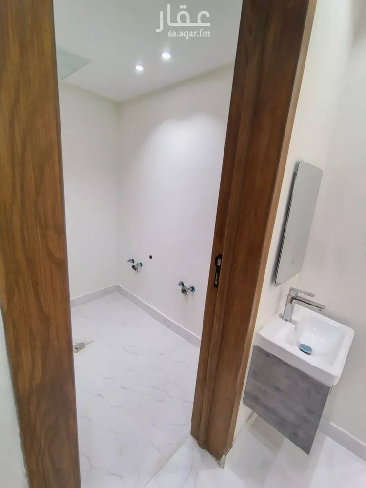 Floor for Sale in Riyadh Okaz