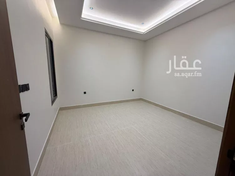 دور للبيع في شارع عبدالرحمن ابن مقبل, حي عكاظ, مدينة الرياض, منطقة الرياض 8
