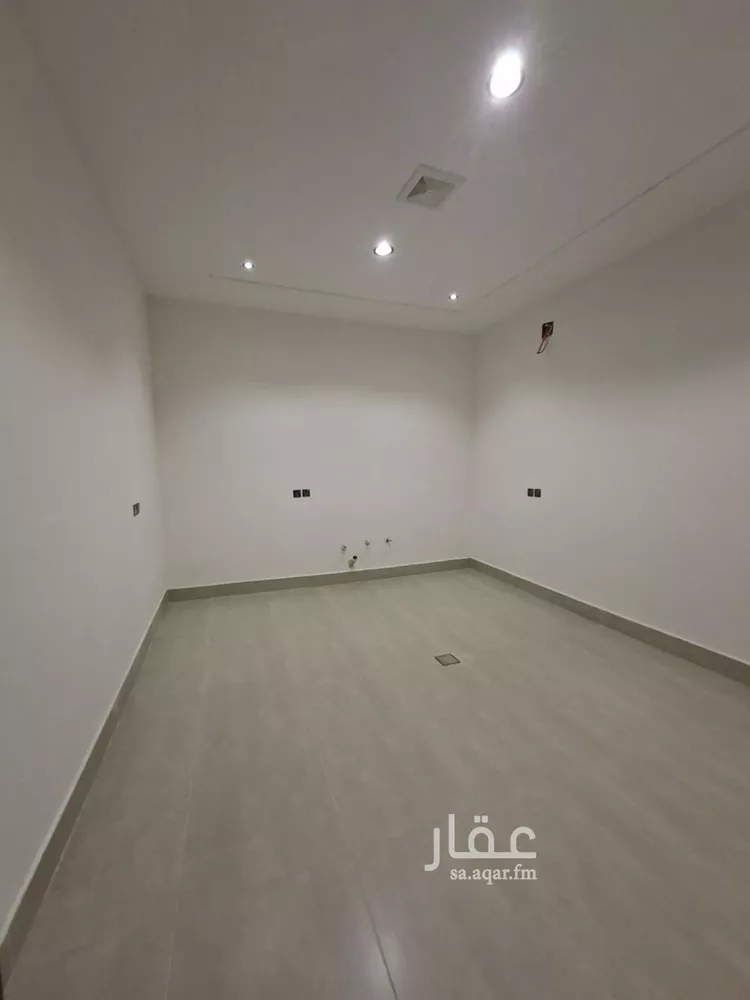 فيلا للبيع في شارع أحمد برزنجي, حي طويق, مدينة الرياض, منطقة الرياض 14