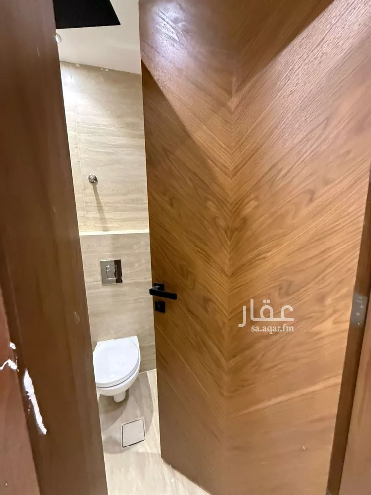Floor for Sale in Riyadh Tuwaiq 11