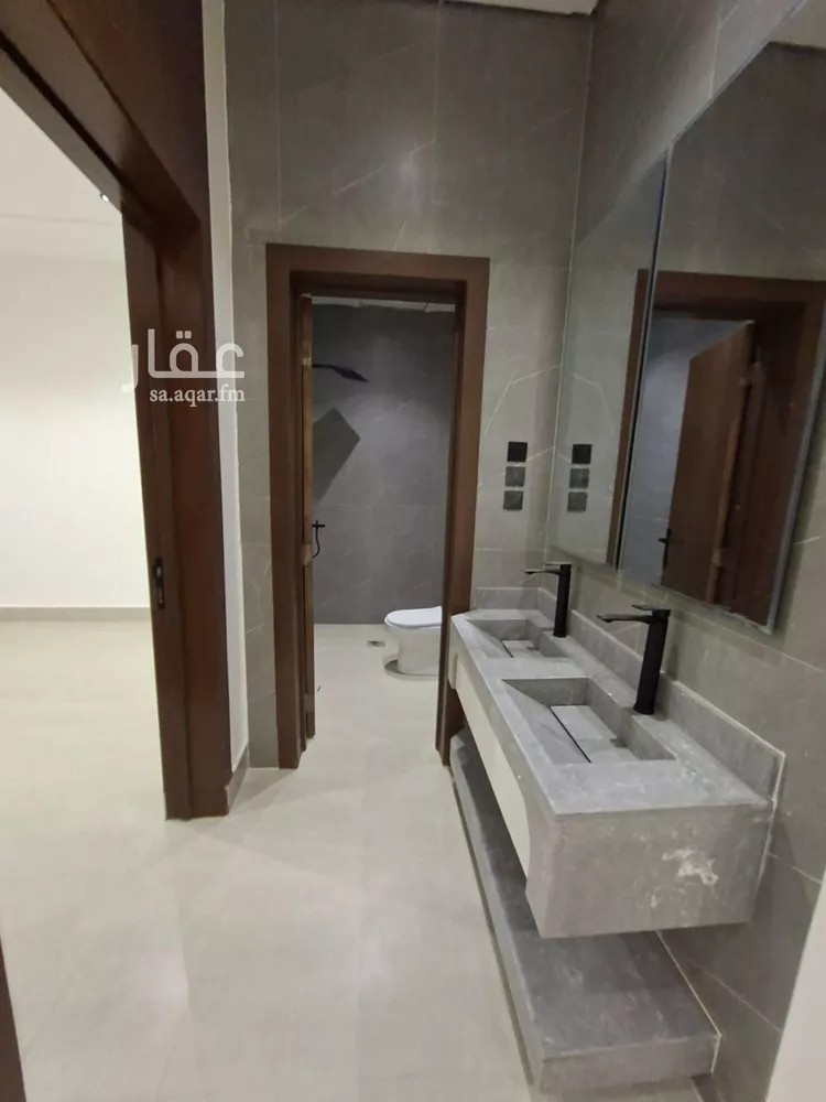 فيلا للبيع في شارع أحمد برزنجي, حي طويق, مدينة الرياض, منطقة الرياض 13