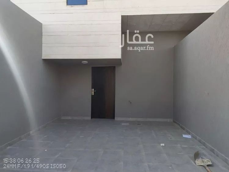 دور للبيع في شارع شرحبيل بن سعد, حي بدر, مدينة الرياض, منطقة الرياض صورة 3