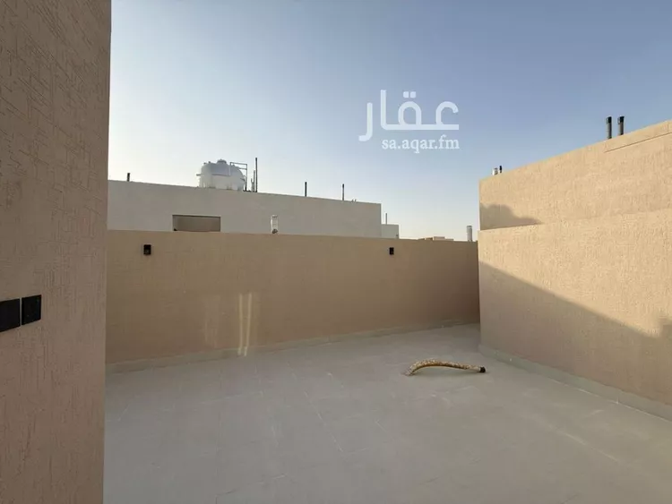 Floor for Sale in Riyadh Tuwaiq 9