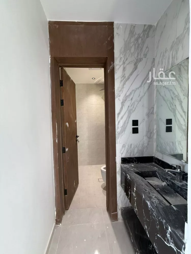 Floor for Sale in Riyadh Tuwaiq 19