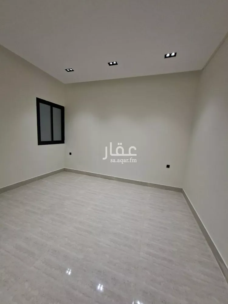 دور للبيع في شارع ميرزا إبراهيم الكازروني, حي طويق, مدينة الرياض, منطقة الرياض صورة 4