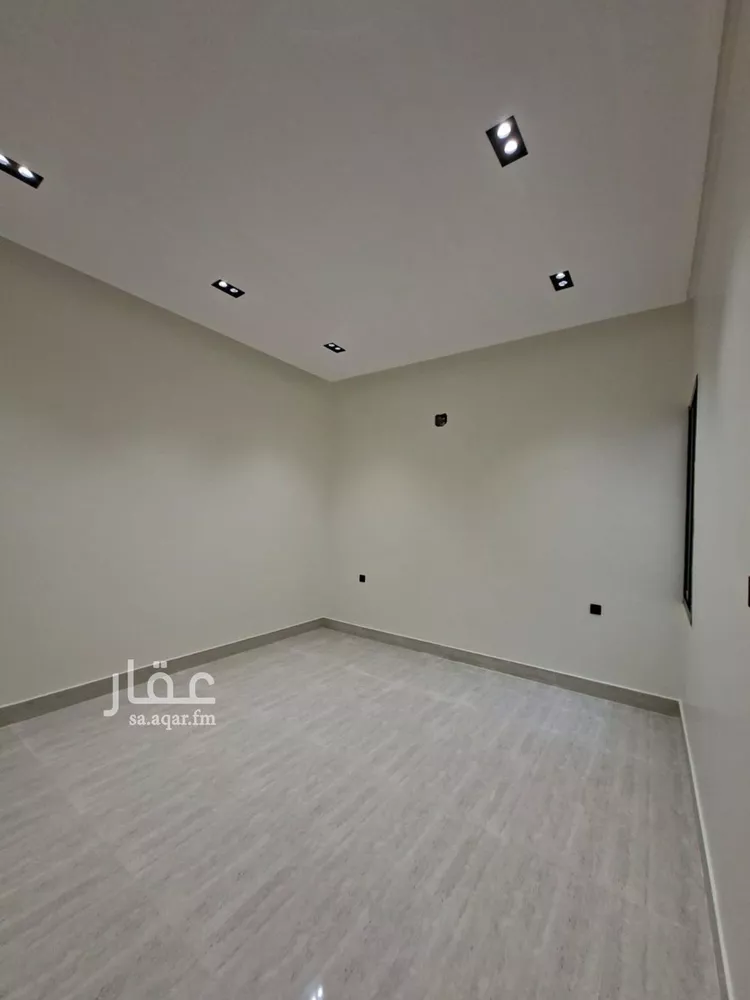 دور للبيع في شارع ميرزا إبراهيم الكازروني, حي طويق, مدينة الرياض, منطقة الرياض 14