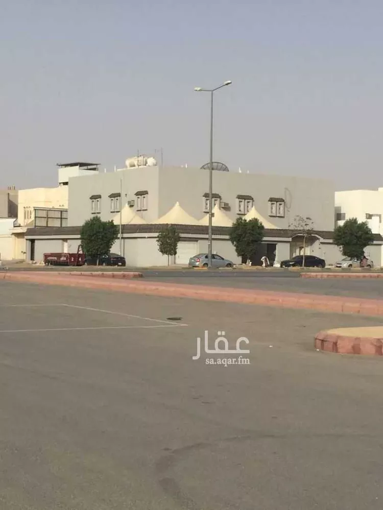فيلا للبيع في شارع احمد شوقي, حي بدر, مدينة الرياض, منطقة الرياض