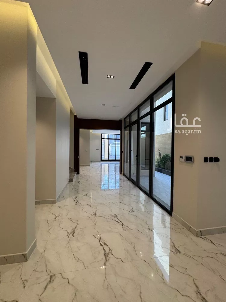 فيلا للبيع في شارع محمد بن سلامة إبراهيم, حي العارض, مدينة الرياض, منطقة الرياض صورة 4