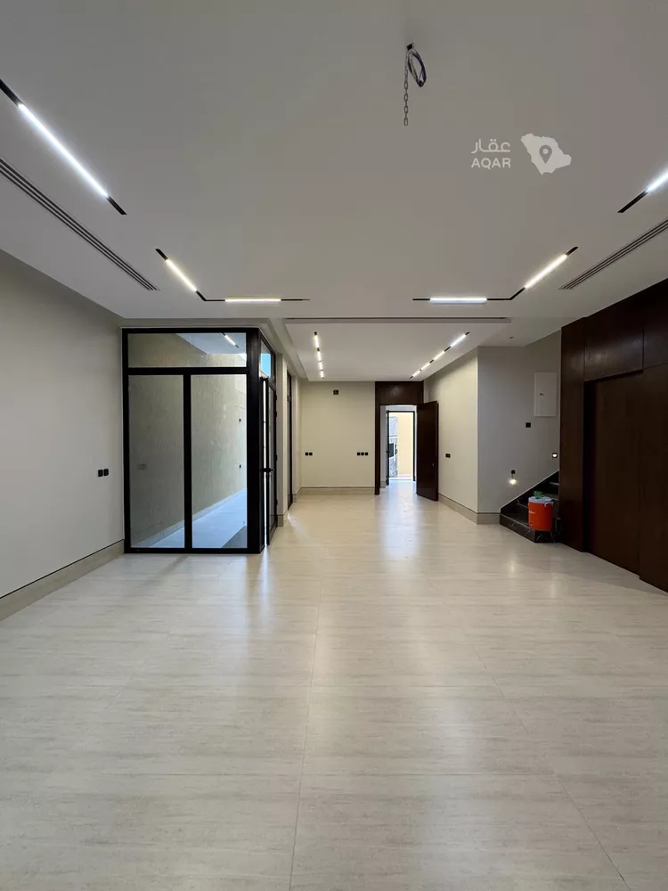 Villa for Sale in Riyadh Al Arid 7