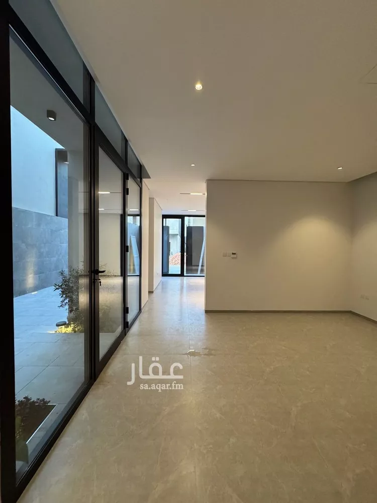فيلا للبيع في شارع علي البغدادي, حي العارض, مدينة الرياض, منطقة الرياض صورة 2